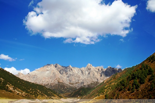 美丽的华锐扎西秀(谨此献给我可爱的家乡)